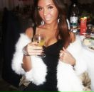 Лиза Катаева фотография #25 (источник - https://vk.com/id87638970)