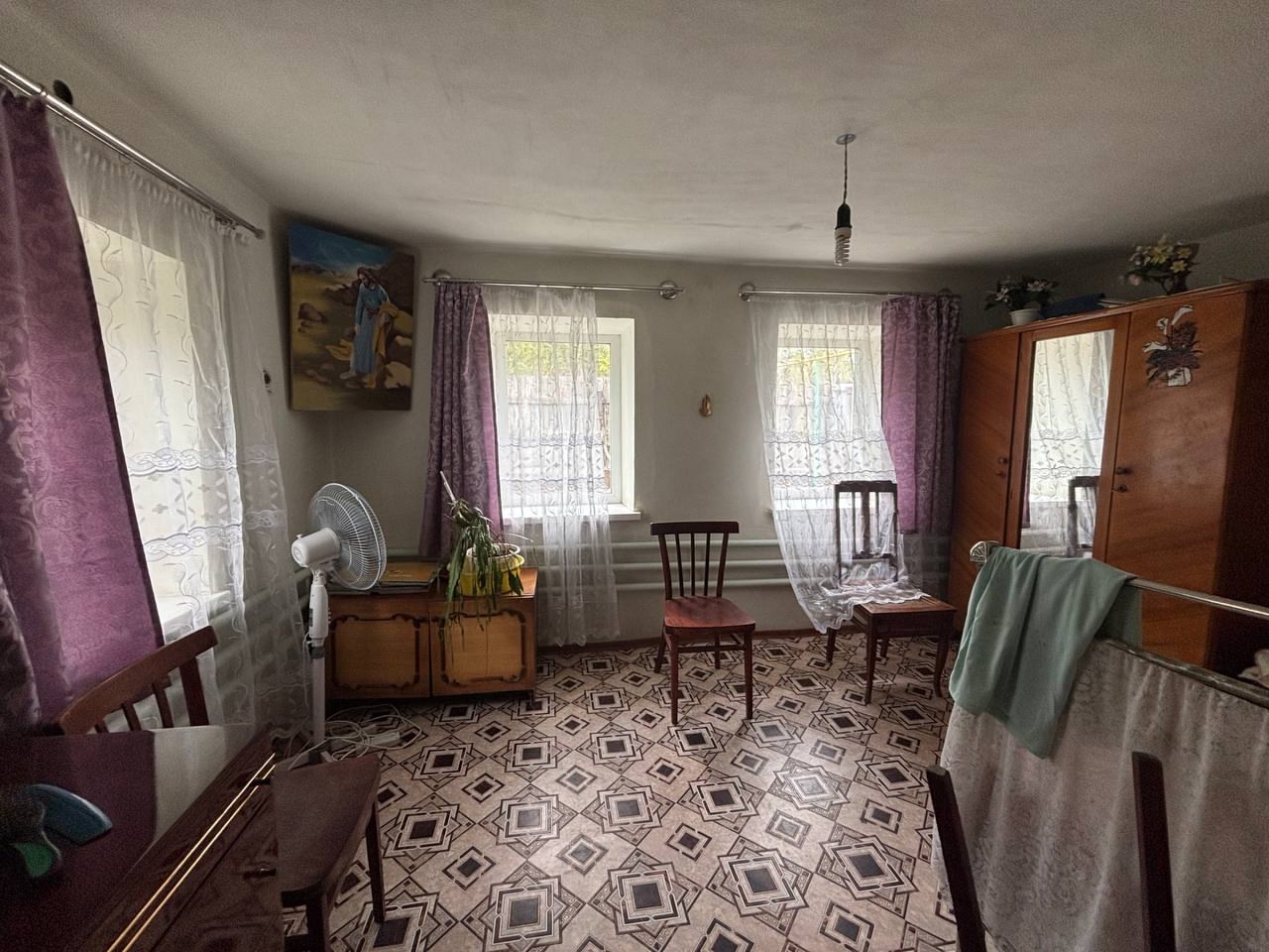 Продам дом Вергунский разъезд, ул. Высокая, дом пл. 56 кв.м., 4 комнаты, кухня, санузел, душ.кабина, бойлер, окна мет/пластковые, жилое состояние, участок 8,3 сотки приватизирован. Документы РФ Цена 1 600 000₽. +79591730175 Татьяна, +79591695183 Роман ...