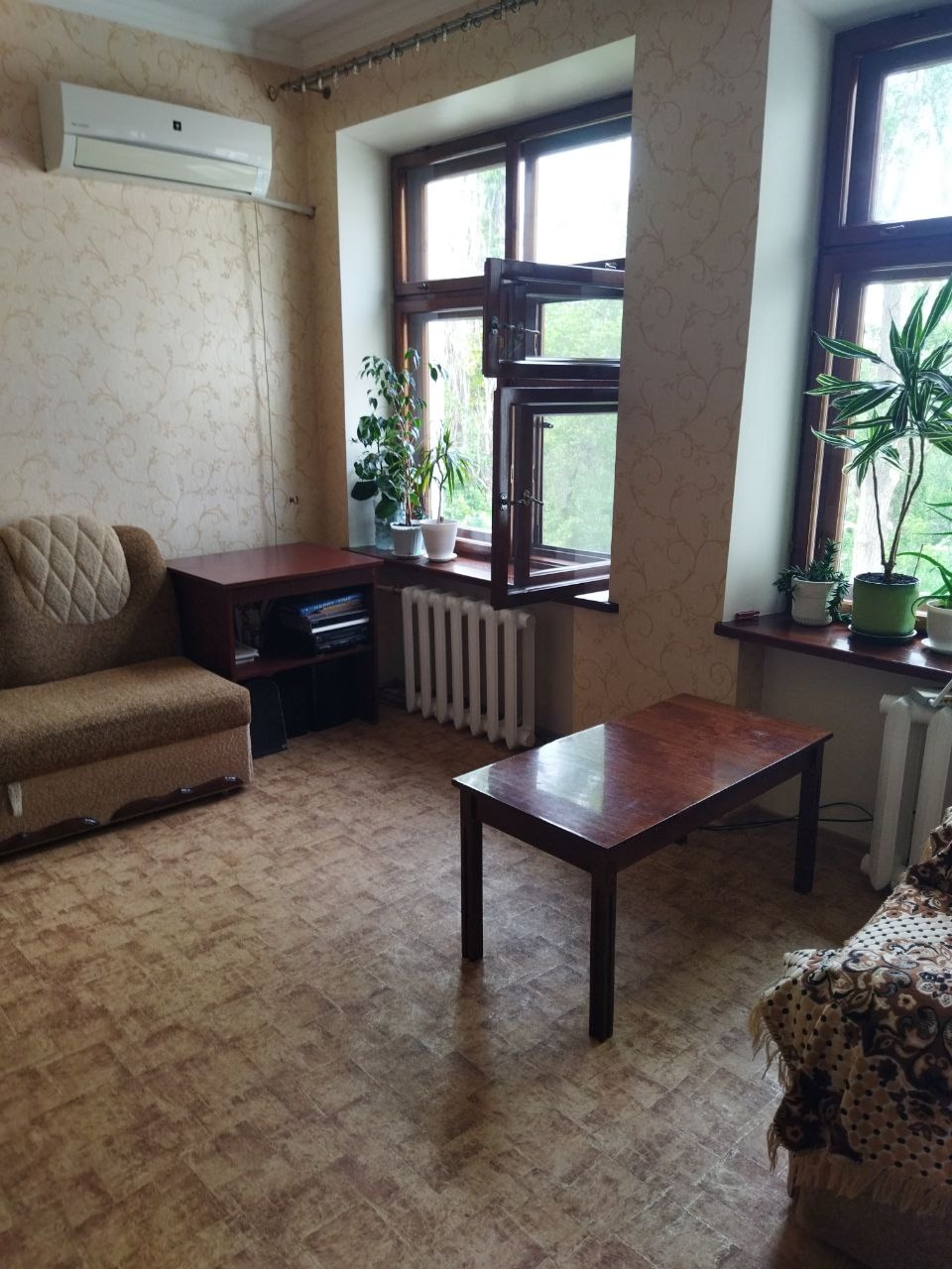 ‼!!! Продам 2-комн. квартиру по ул. Годуванцева! (городок завода ОР) 3/3-эт., 51/32/11 кв.м. Кухня 11 кв. метров. Санузел совмещён, душевая кабина в кафеле. Хорошее жилое состояние. Кондиционер. Цена 4 600 000₽. Тел. +79591625888 Марина.‼...