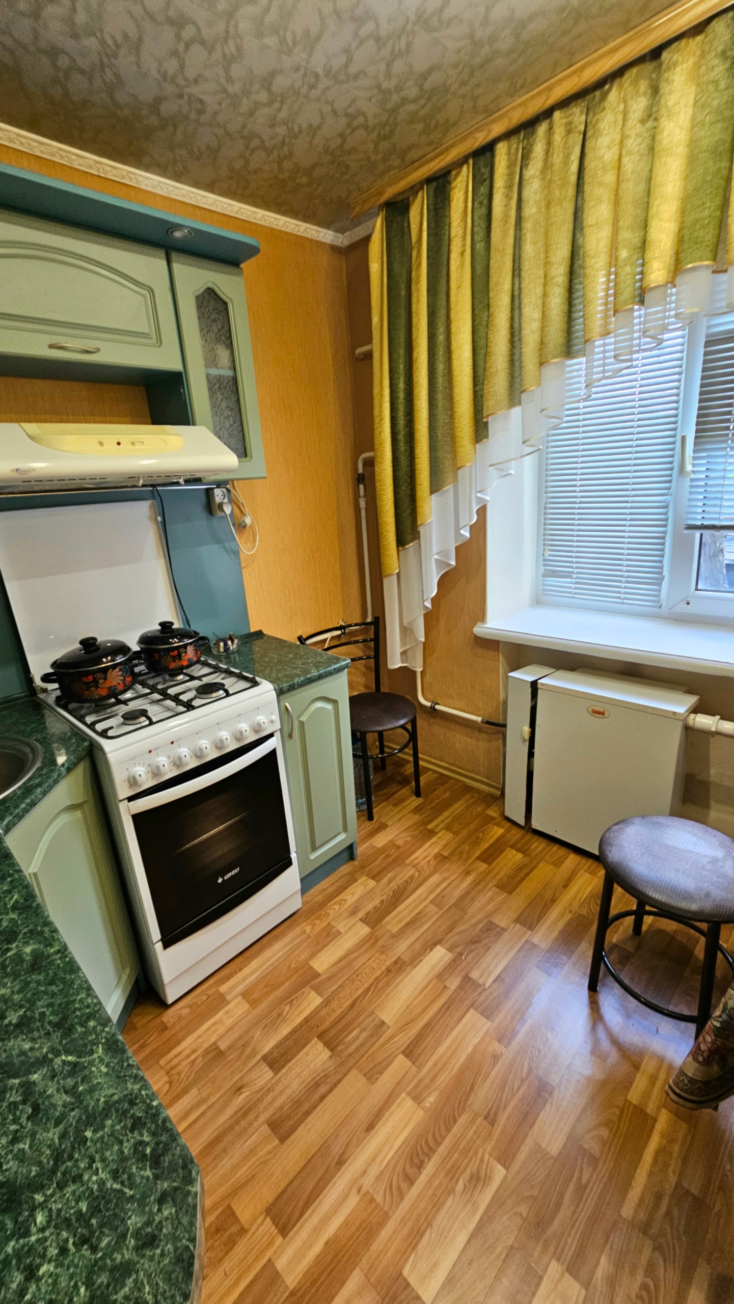 🏢Продаётся 3-х комнатная квартира в Червонопартизанске, ул. Ворошилова, 5.
✨ Основные характеристики:
- Удобный 2-й этаж, квартира не угловая
- Кирпич...